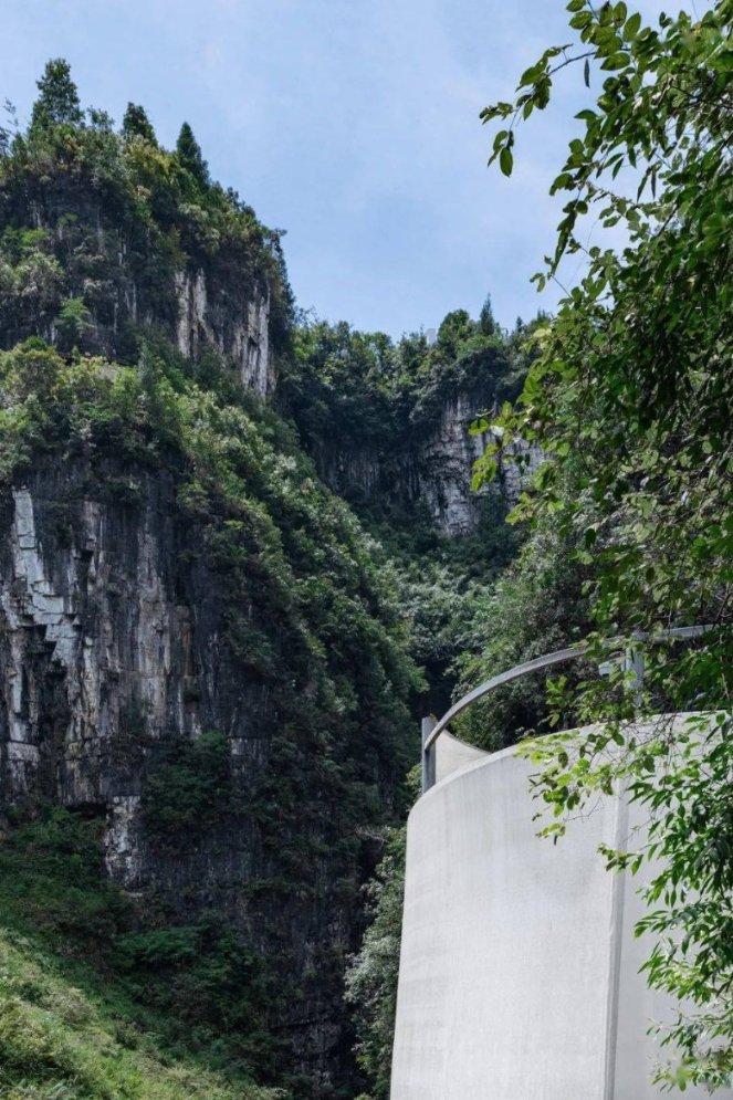 达沃斯经济论坛上,乌克兰希望和中国谈一谈,帮忙调停停火